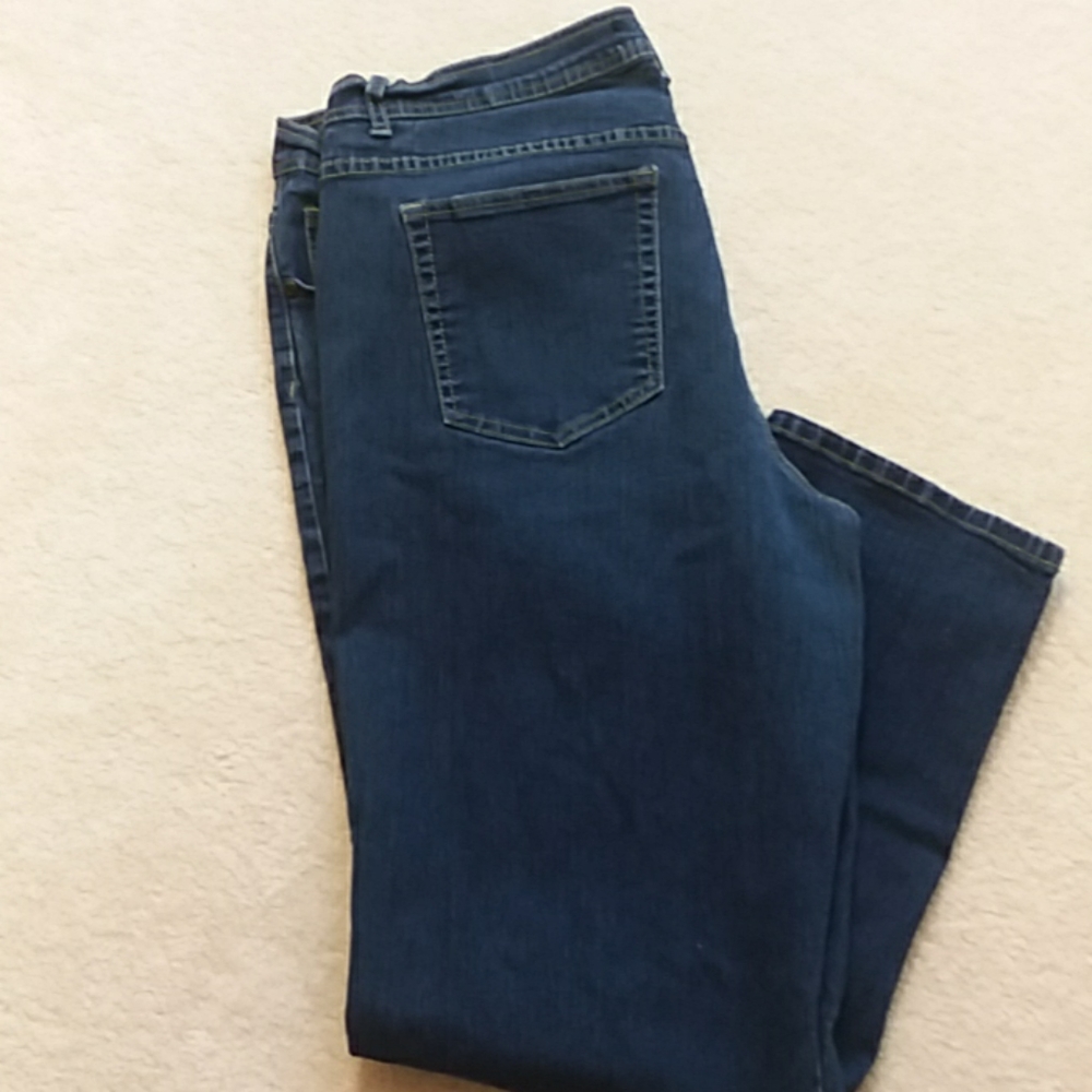 Gloria Vanderbilt jeans size 20 average